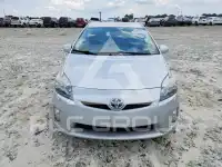 2011 Toyota PRIUS фото
