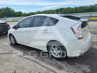2011 Toyota PRIUS фото