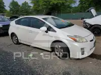 2011 Toyota PRIUS фото