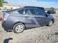 2011 Toyota PRIUS фото