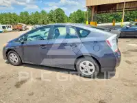 2011 Toyota PRIUS фото