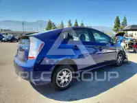 2011 Toyota PRIUS фото