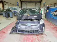 2011 Toyota PRIUS фото