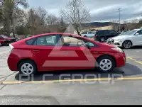 2011 Toyota PRIUS фото