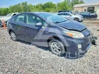 2011 Toyota PRIUS фото