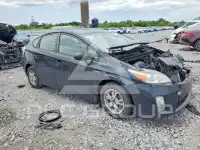 2011 Toyota PRIUS фото
