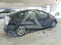 2011 Toyota PRIUS фото