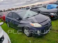 2011 Toyota PRIUS фото