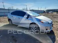 2011 Toyota PRIUS фото