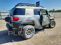 2011 Toyota FJ Cruiser фото
