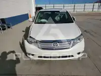 2011 Toyota AVALON фото