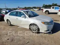 2011 Toyota AVALON фото