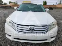 2011 Toyota AVALON photo