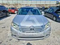 2011 Toyota AVALON photo