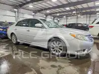2011 Toyota AVALON фото