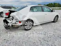 2011 Toyota AVALON photo