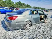 2011 Toyota AVALON photo