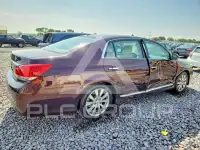2011 Toyota AVALON фото