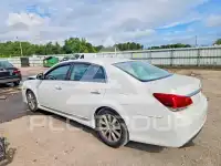 2011 Toyota AVALON фото