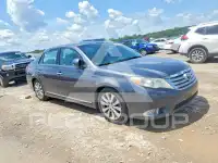 2011 Toyota AVALON photo