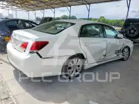2011 Toyota AVALON фото