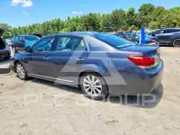2011 Toyota AVALON фото