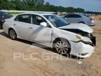 2011 Toyota AVALON фото