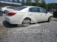 2011 Toyota AVALON photo