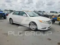 2011 Toyota AVALON photo