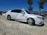 2011 Toyota AVALON фото