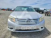 2011 Toyota AVALON photo
