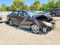 2011 Toyota AVALON photo
