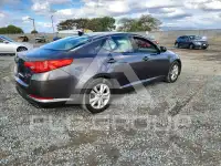 2011 KIA Optima photo