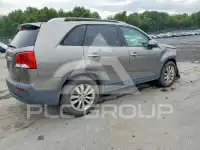2011 KIA Sorento photo