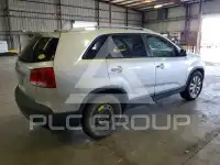 2011 KIA Sorento photo
