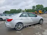 2011 KIA Forte photo