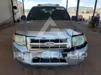 2011 Ford ESCAPE photo