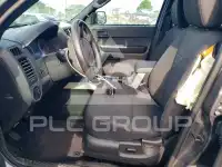 2011 Ford ESCAPE photo