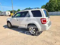 2011 Ford ESCAPE photo
