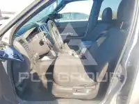 2011 Ford ESCAPE photo