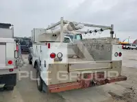 2011 Ford F-550 photo