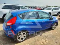 2011 Ford FIESTA фото