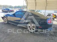 2011 Ford MUSTANG фото