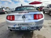 2011 Ford MUSTANG фото