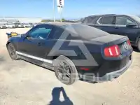 2011 Ford MUSTANG photo