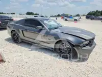 2011 Ford MUSTANG фото