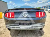 2011 Ford MUSTANG photo