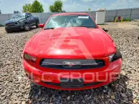 2011 Ford MUSTANG фото