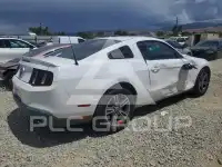 2011 Ford MUSTANG photo