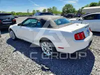 2011 Ford MUSTANG фото